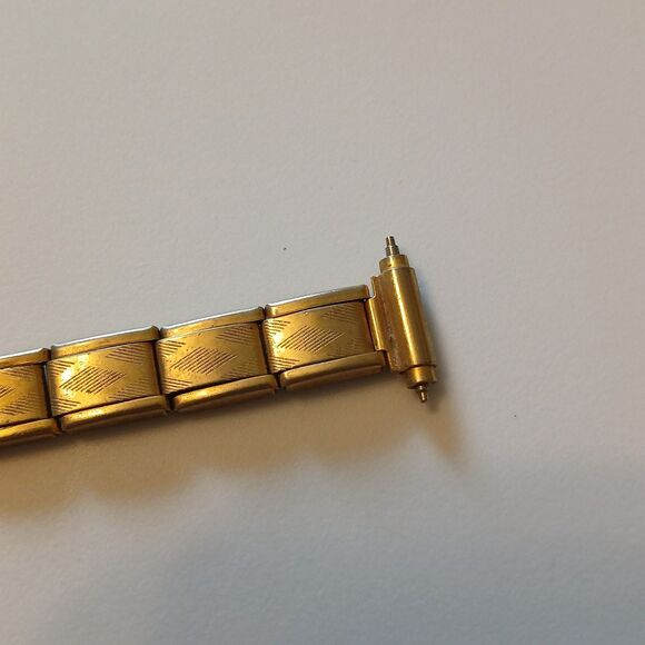 Vtg Montreluxe Women's Gold Tone Lifetime Main Spring Wind Up Watch Japan Movt - Picture 9 of 16
